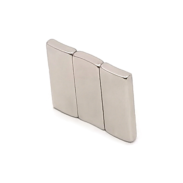 ドローンモーター用の高性能ニッケルメッキブロックN52H希土類NDFEBマグネット